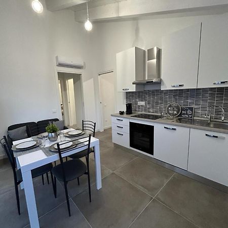 Family House Apartment Porto Torres Bagian luar foto