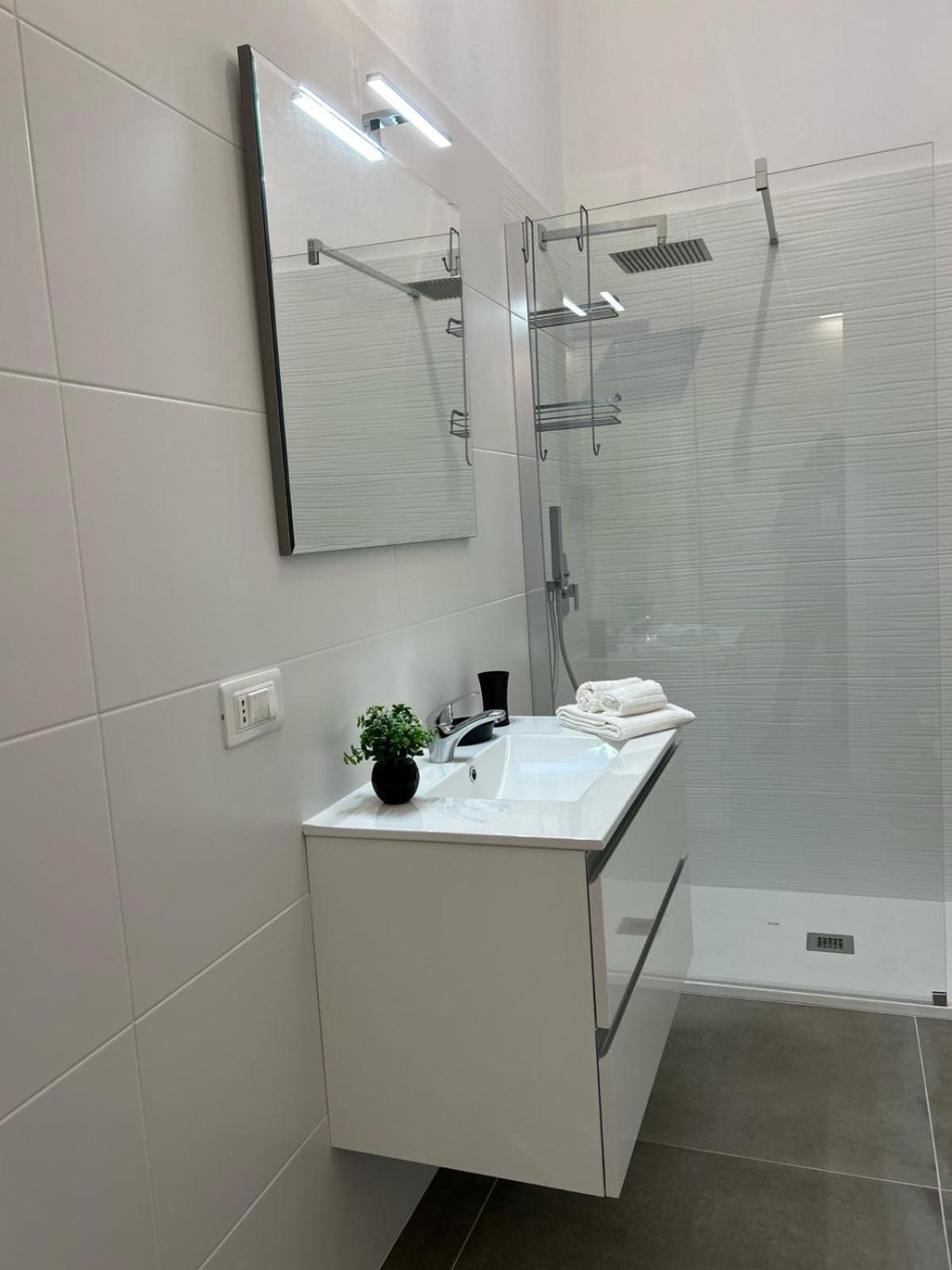 Family House Apartment Porto Torres Bagian luar foto